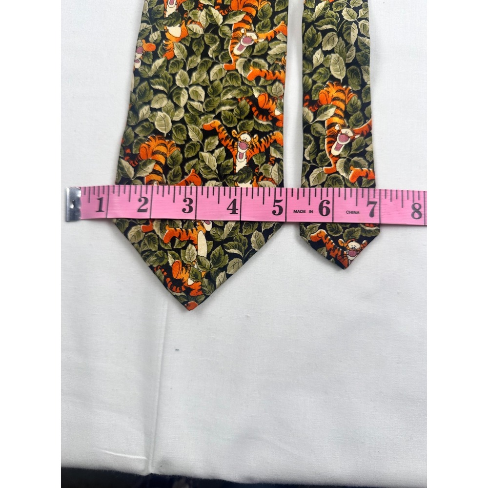Disney Tigger 100% Silk Tie Walt Disney World Orange Green Leaf‎ Pattern - Picture 6 of 10